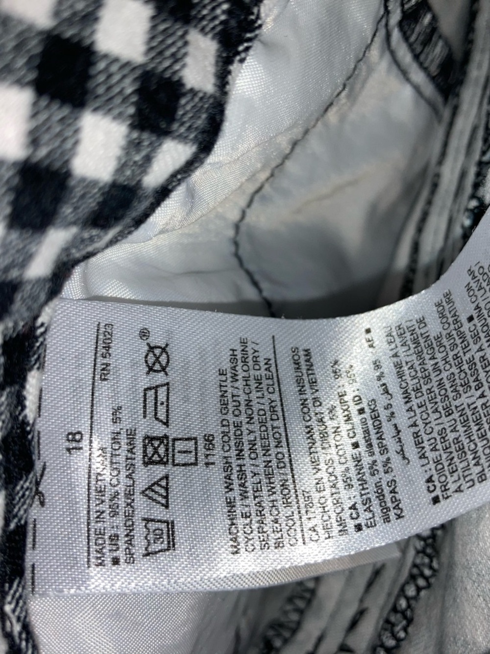 Old Navy Black & White Gingham Skinny Pants - Picture 4 of 4